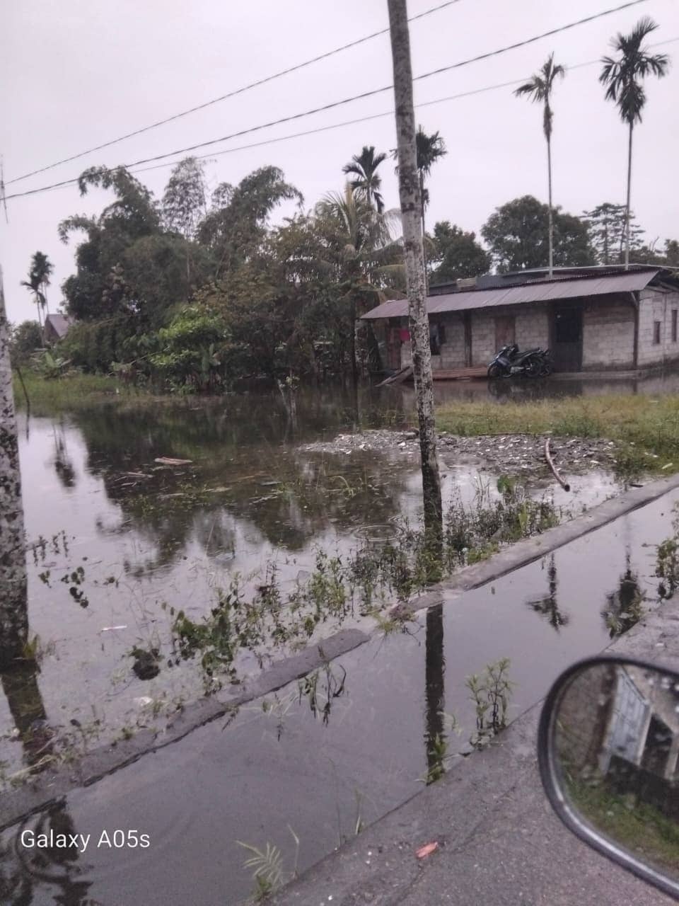 Ilustrasi berita Mimika: Cek Sejumlah Wilayah yang Tergenang Air, Bupati Mimika Ingatkan Peran Masyarakat Ikut Atasi Banjir