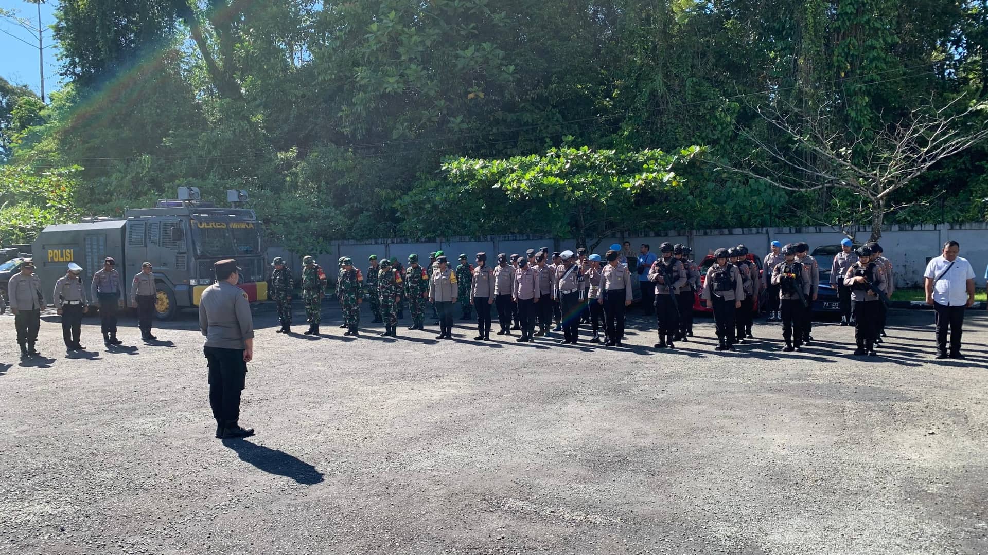 Ilustrasi berita Mimika: 150 Personel Kawal Aksi Damai Pemuda Mimika Bersatu di Kantor DPRD