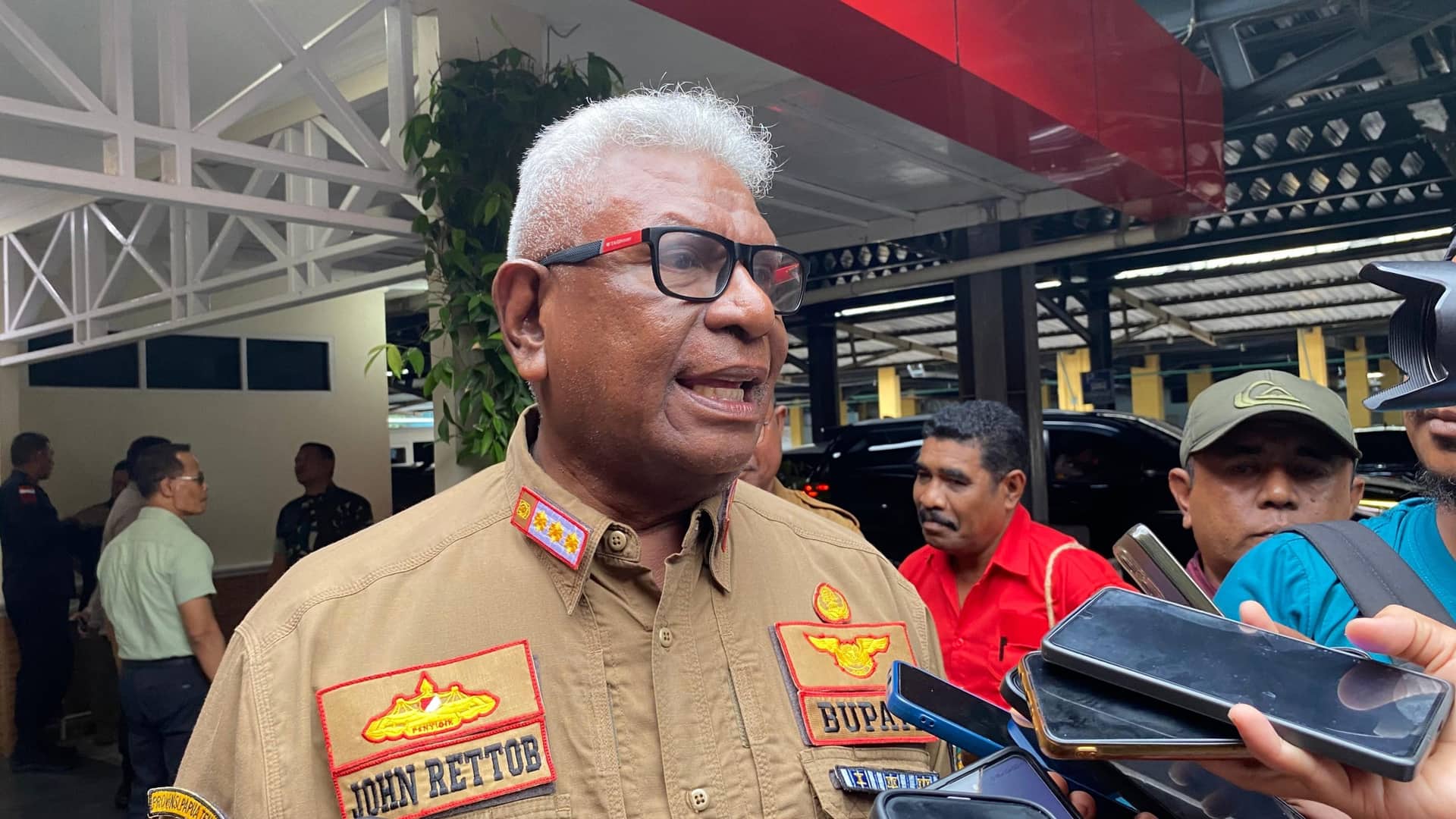Ilustrasi berita Mimika: SK P3K Belum Dibagikan, Bupati Mimika Jelaskan Proses Perbaikan Berkas Dilakukan Secara Mandiri, Sisa 27 Orang