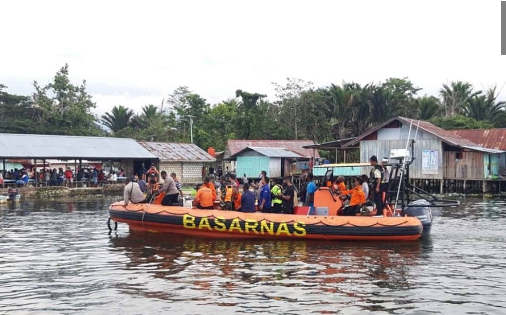 Ilustrasi berita JAYAPURA: Warga Kampung Ifar Besar Hilang di Danau Sentani Diduga Tersambar Petir Saat Memancing