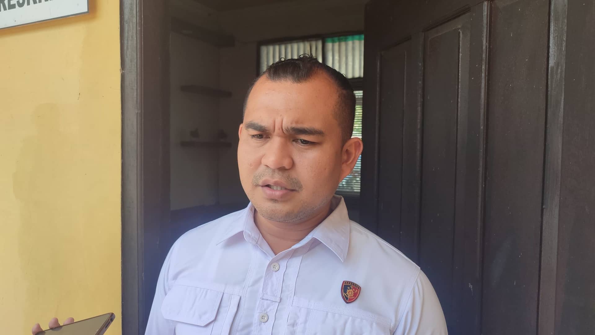 Ilustrasi berita Mimika: Motif Cemburu, Polres Mimika Tangkap Pelaku Pembunuhan di Belakang Kantor Agama yang Kabur ke Asmat