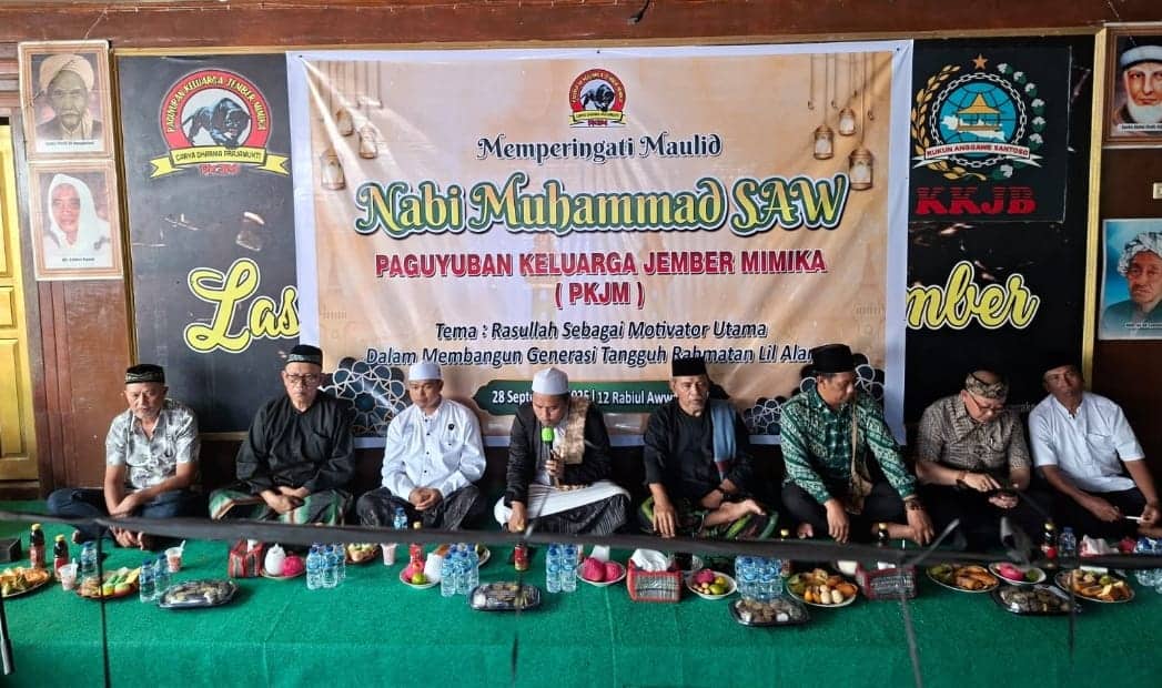 Ilustrasi berita Mimika: Keluarga Besar PKJM Peringati Maulid Nabi Muhammad SAW, Warga Jember di Mimika Harus Meneladani Rasulullah