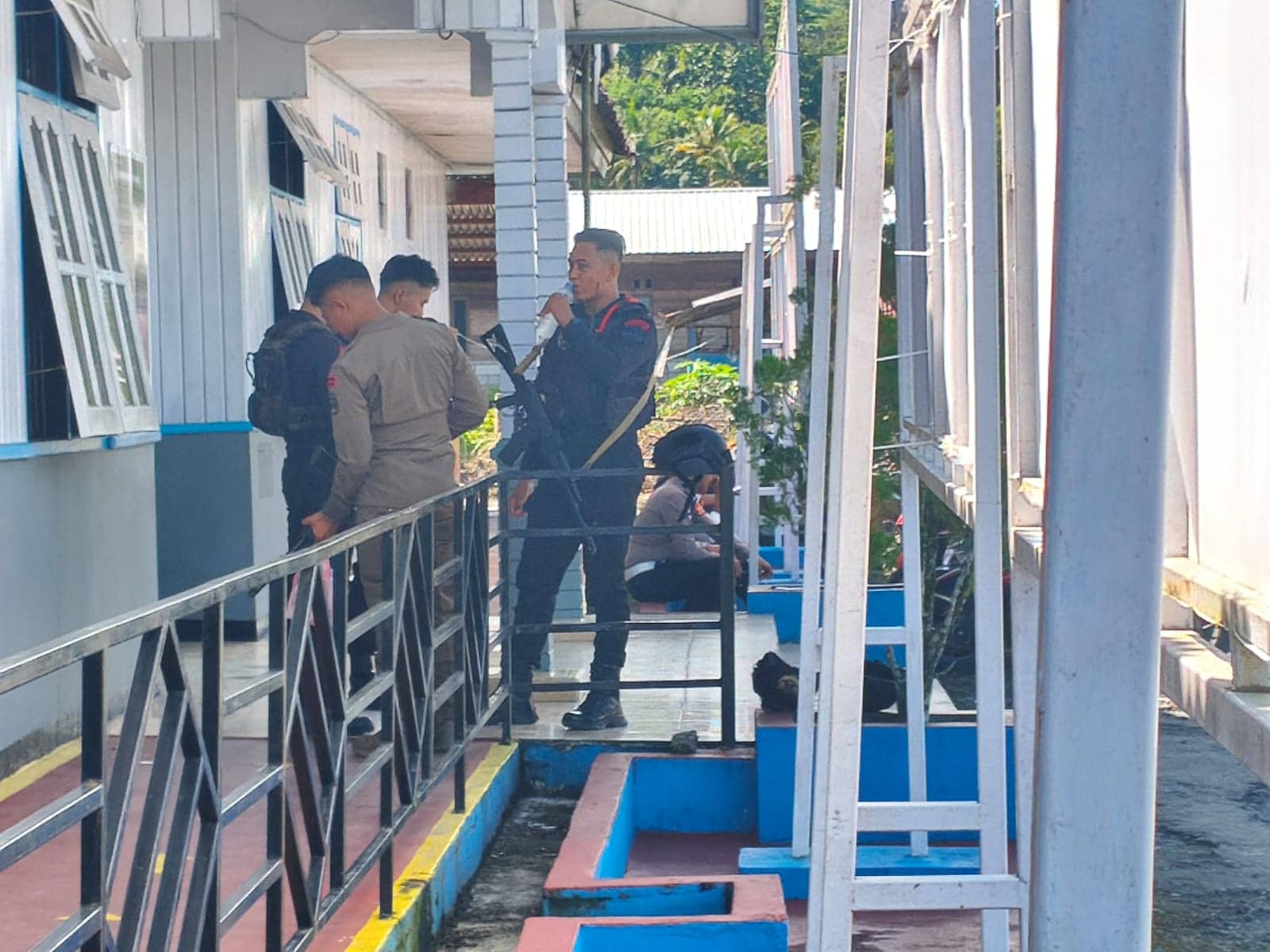 Ilustrasi berita Papua: Polisi Buru 15 Napi yang Kabur dari Lapas Nabire