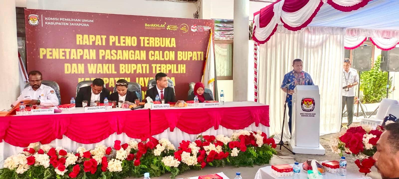Ilustrasi berita JAYAPURA: Haris Yocku: Wujudkan Perubahan Masyarakat Diminta Tidak Terkotak-Kotak