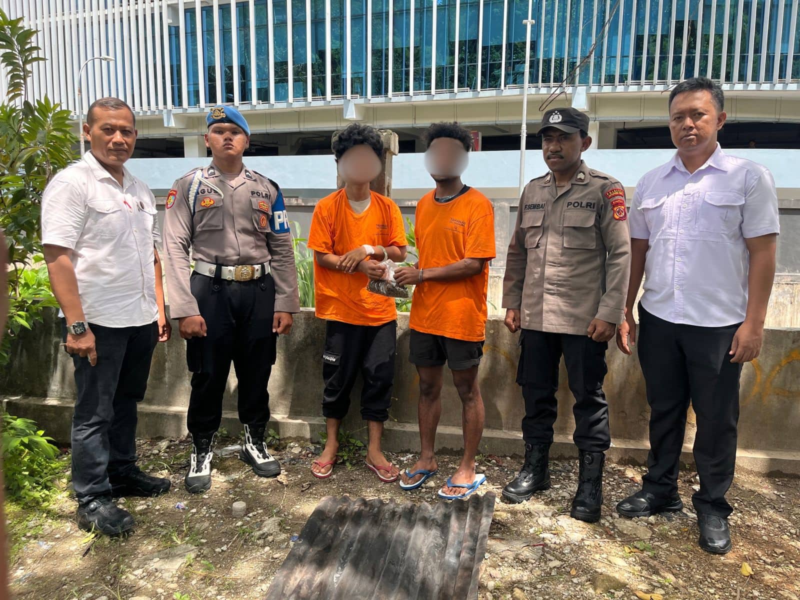 Ilustrasi berita JAYAPURA: Polresta Jayapura Kota Musnahkan Barang Bukti Narkotika Jenis Ganja Seberat 36,83 Gram