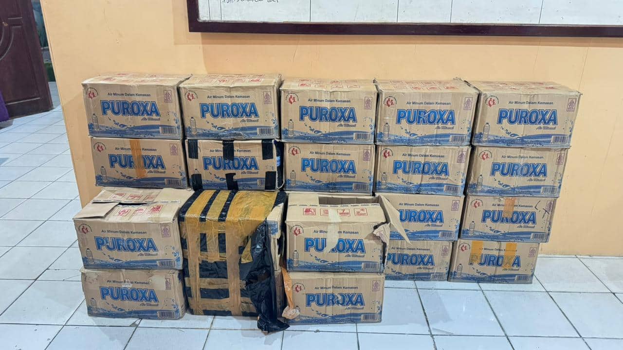 Ilustrasi berita JAYAPURA: Polres Jayapura Sita Ratusan Botol Miras Lokal Saat Tertibkan Penjualan di Sentani