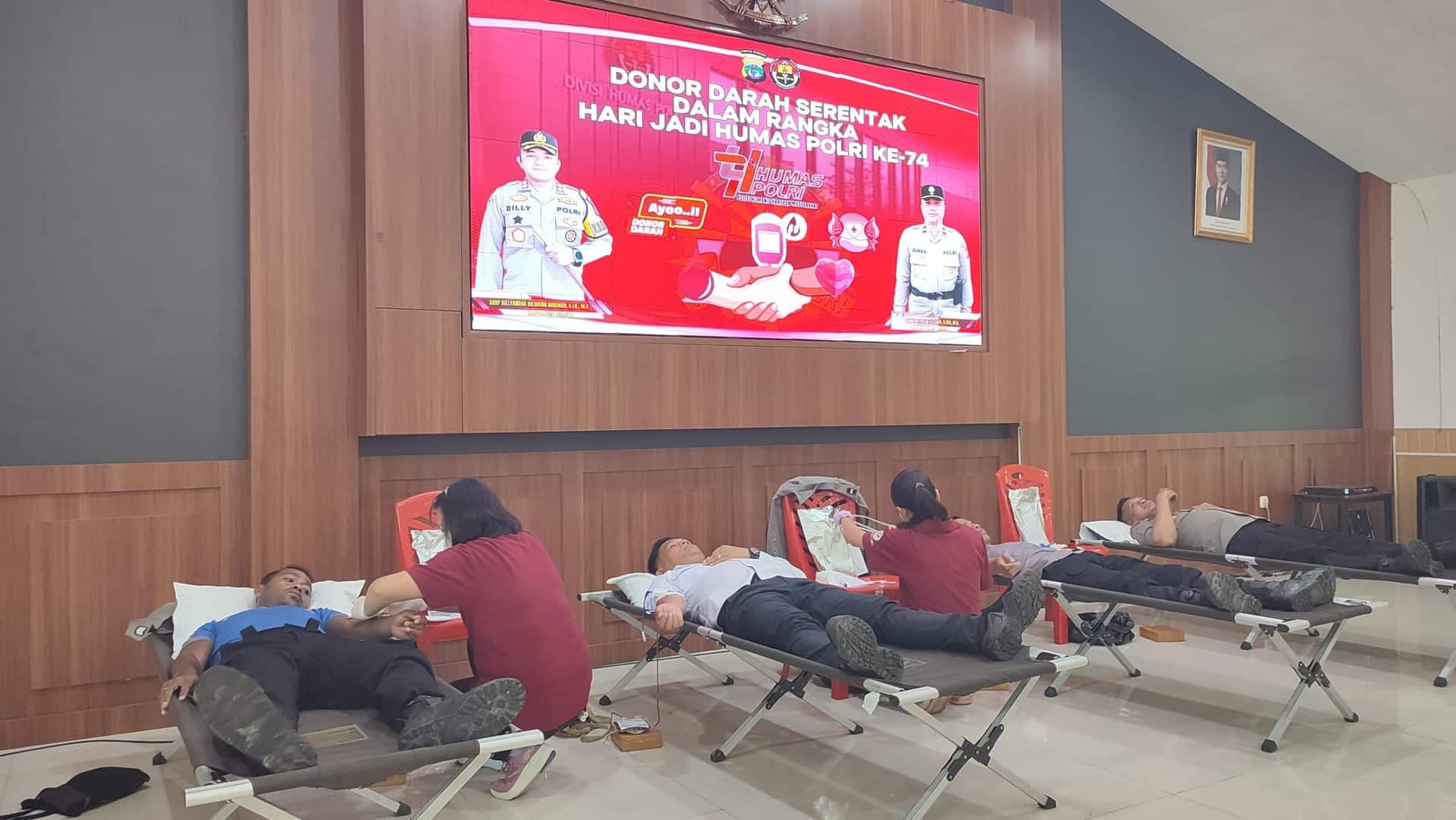 Ilustrasi berita Mimika: Peringati Hari Jadi Humas Polri ke-74, Polres Mimika Gelar Donor Darah