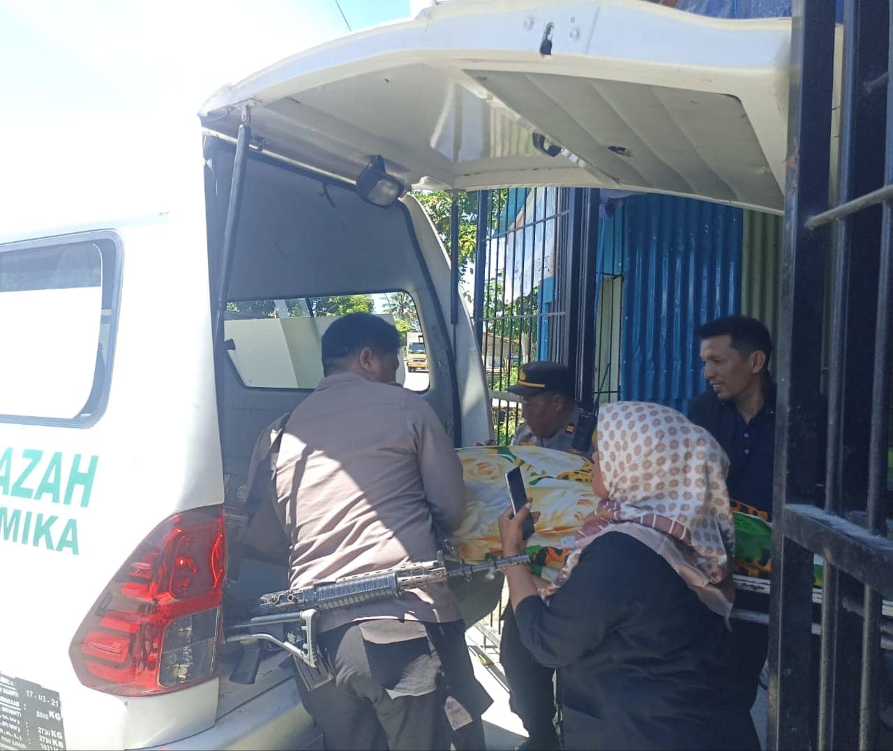 Ilustrasi berita Mimika: Sempat Terlihat Minum Kopi, Seorang Pria Ditemukan Meninggal Dunia di Kamar Kos Jalan Busiri Ujung Timika