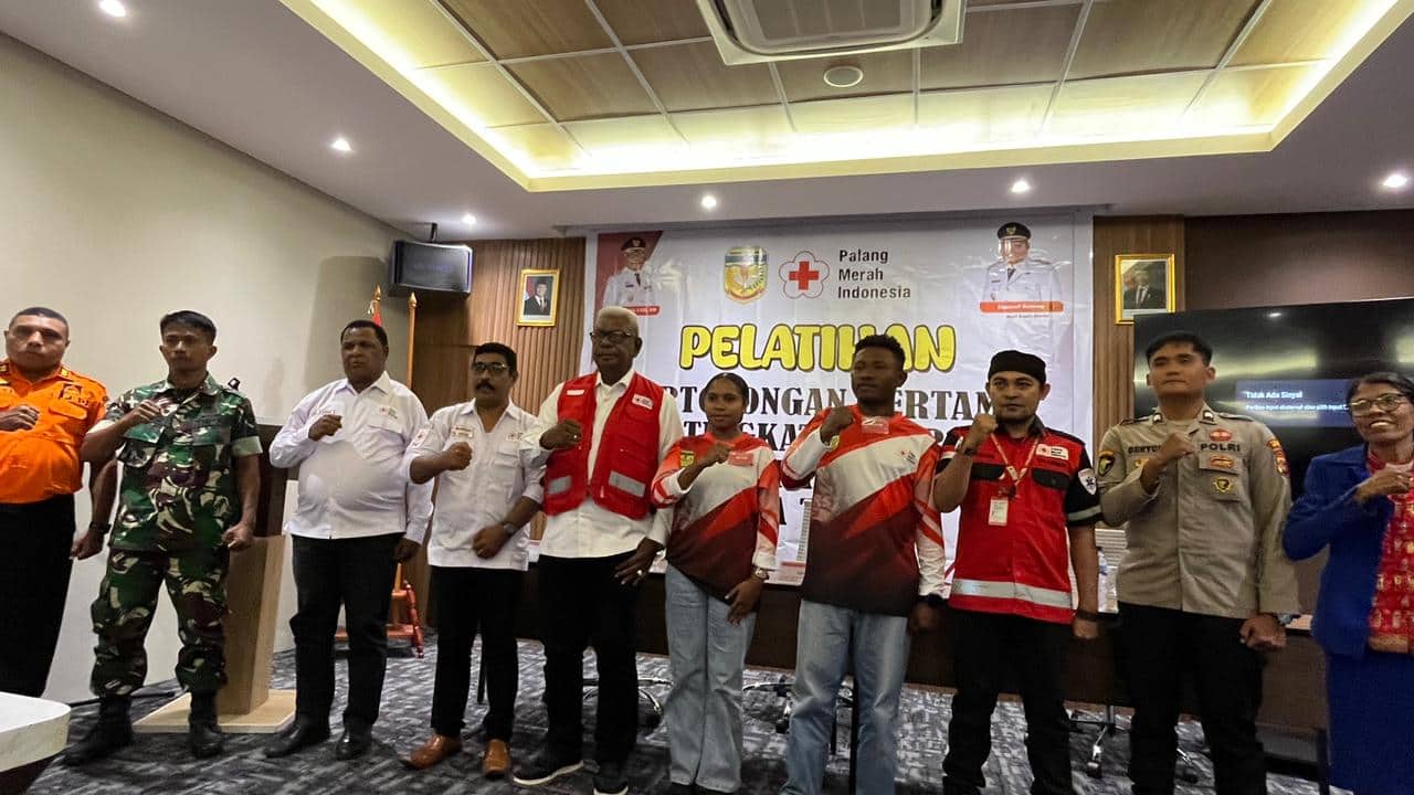 Ilustrasi berita Mimika: PMI Mimika Latih Relawan Tanggap Darurat, Bupati Rettob: Selamatkan Nyawa Harus Cepat dan Tepat
