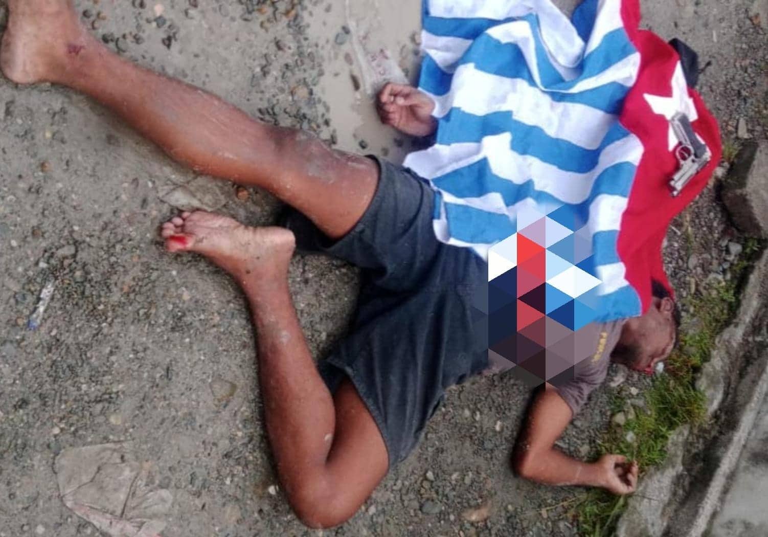 Ilustrasi berita Mimika: Bawa Pistol Korek Api dan Bendera Bintang Kejora, Seorang Pemuda yang Ditemukan Tergeletak di Jalan Kebun Sirih Timika Dibawa ke Rumah Sakit