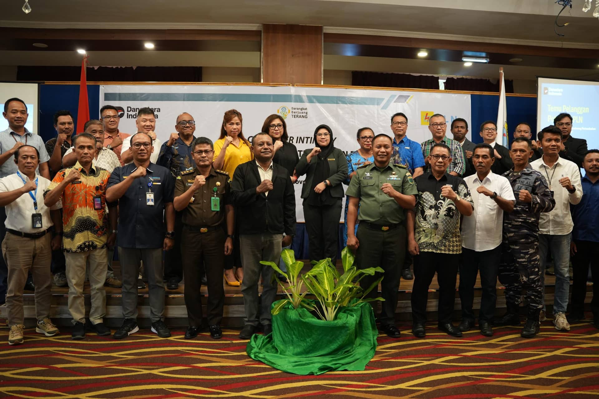 Ilustrasi berita BERITA UTAMA: Perkuat Sinergi Kelistrikan, PLN Jalin Pendekatan Khusus Pelanggan Prioritas Lewat Customer Intimacy