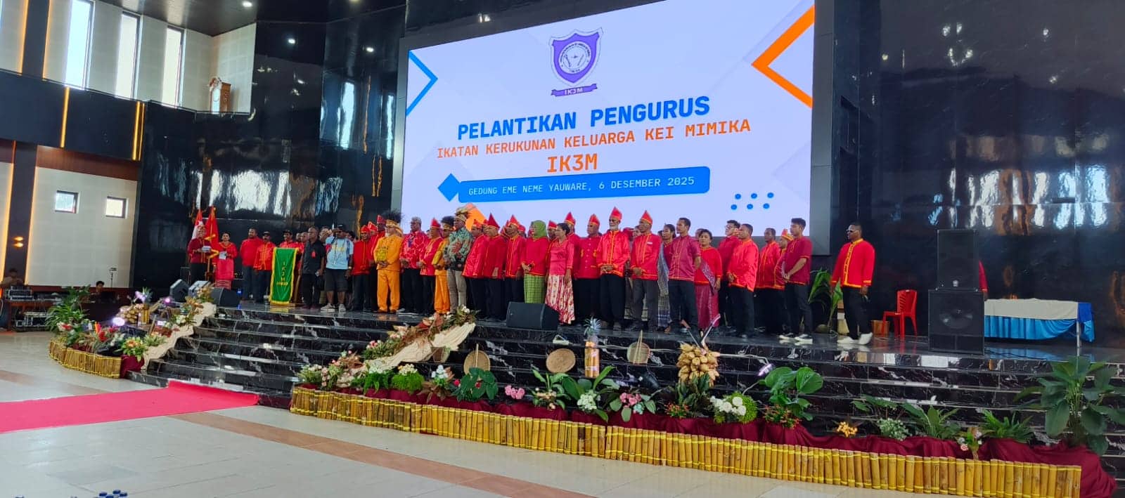 Ilustrasi berita Mimika: Kukuhkan Pengurus IK3M 2025–2030, Bupati Mimika Titip Harapan Besar Soal Harmoni dan Kamtibmas