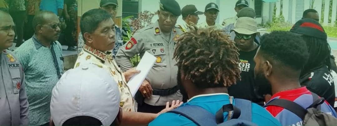Ilustrasi berita Mimika: IPMAMI Tuntut Pencairan Beasiswa Tahap II, Datangi Dinas Pendidikan Mimika