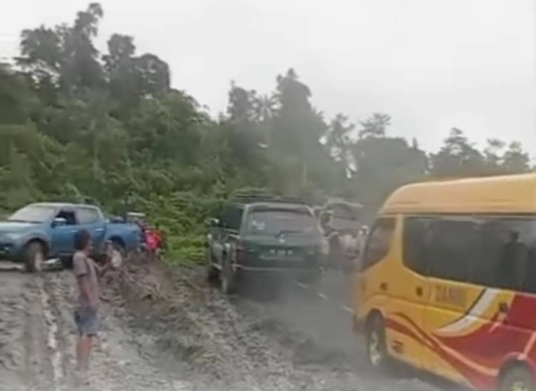 Ilustrasi berita JAYAPURA: Longsor Hambat Angkutan Gratis Nataru Trayek Jayapura–Senggi