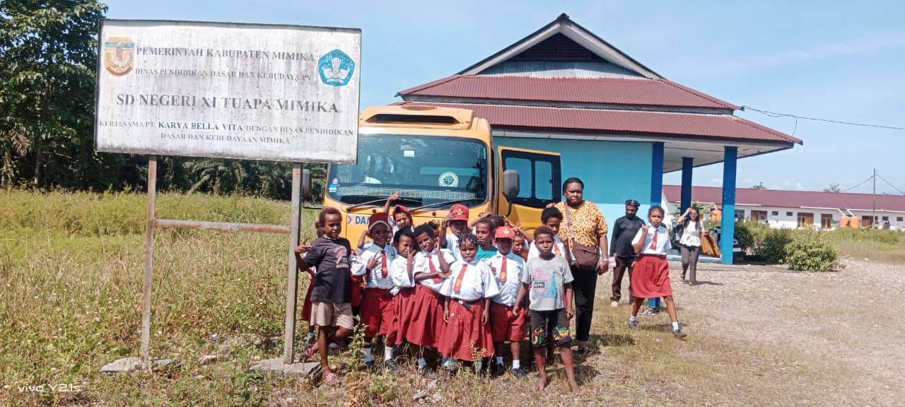 Ilustrasi berita Mimika: Bupati Mimika Tepati Janji, Bus Sekolah Mulai Beroperasi di SDN 11 Tuapa Kawasan Trans Nabire