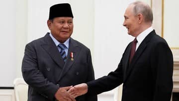 Prabowo Temui Putin di Moskow Bahas Kerja Sama Energi dan Ekonomi