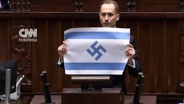 Anggota Parlemen Polandia Tampilkan Bendera Israel Bersimbol Nazi, Kontroversial