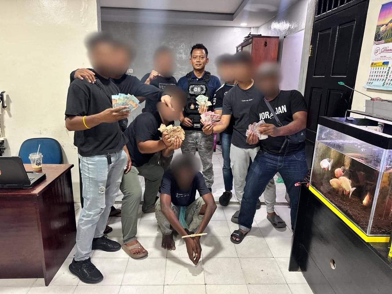 Ilustrasi berita Mimika: Apes, Baru Pakai Uang Hasil Curian Rp 179 Ribu, Maling Hotel 66 Timika Berhasil Dibabat Tim Polres Mimika