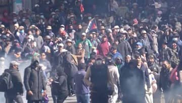 Ilustrasi berita Internasional: Ketegangan di Bolivia Meningkat, Ratusan Demonstran Tuntut Presiden Mundur