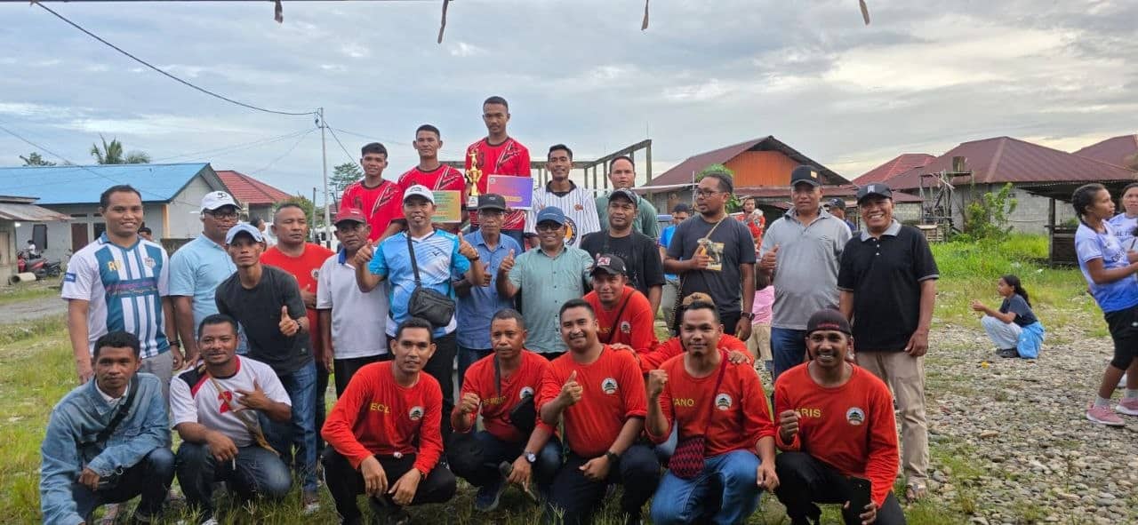 Ilustrasi berita Mimika: Turnamen Volly dan Sepak Takraw Jilid II Keluarga Besar Manggarai Timika Resmi Ditutup, IKBR dan Satarmese Raya Dominasi Juara