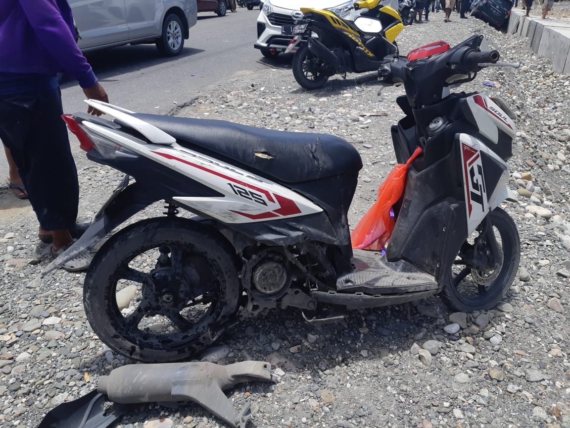 Motor yang mengalami kecelakaan