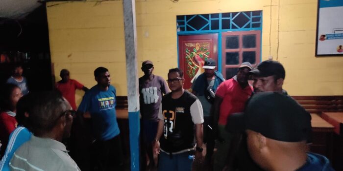 Sekda Gomar sedang mendengar aspirasi masyarakat