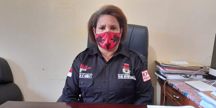 Ketua KPU Boven Digoel Helda Richarda Ambay