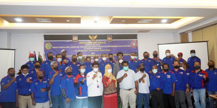 16Sesi foto bersama