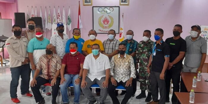 Foto bersama Pengurus Persimer