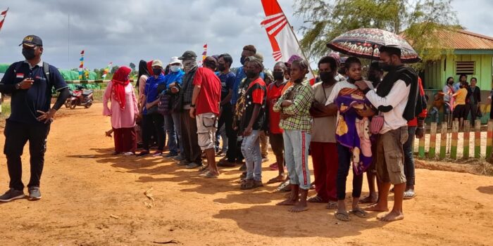 Antrian warga menyerbu kegiatan vaksinasi