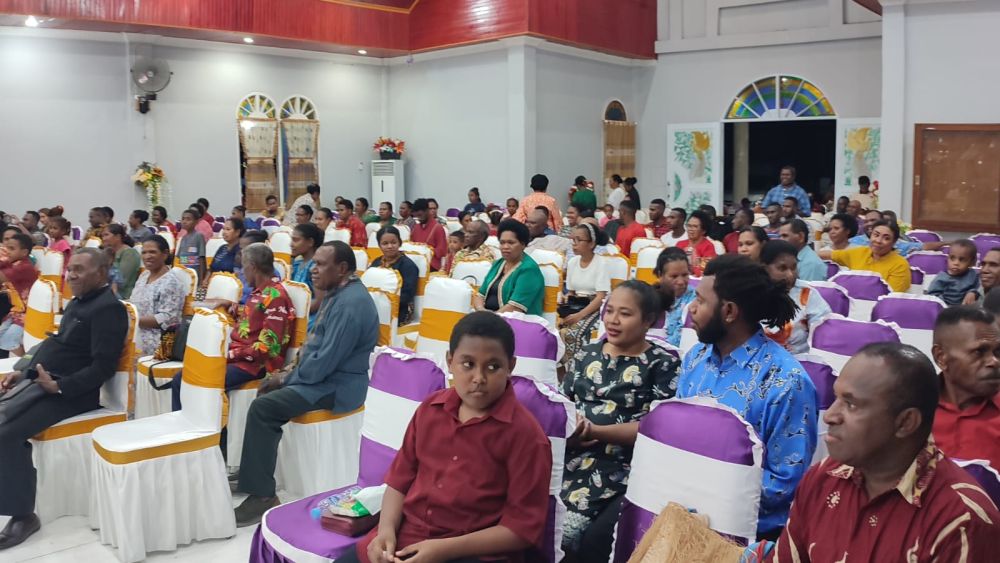 Masyarakat A3 saat mengikuti perayaan HUT Theofany ke 72